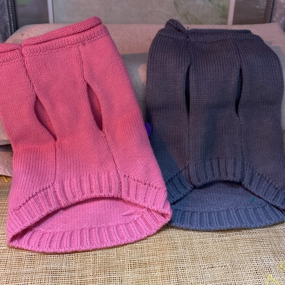 Cat or small dog sweaters - Picture 2 of 3